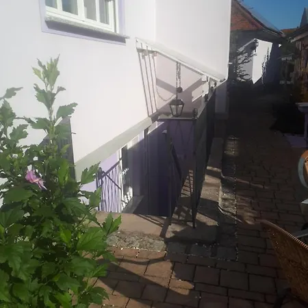 Lila Apartmán *