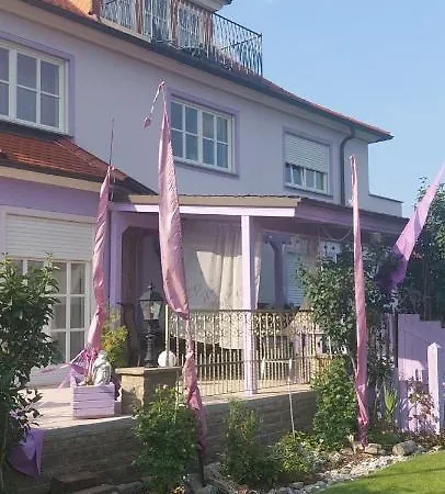 Lila Lägenhet *